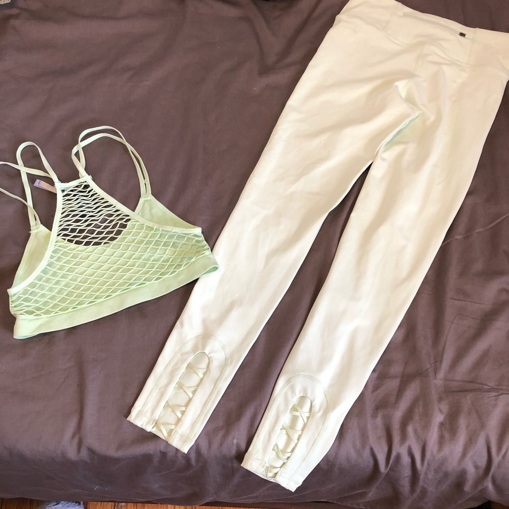 Light green two piece workout set - Picture 4 of 7